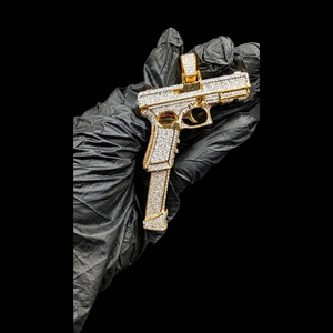 Collier pendentif pistolet plaqué or avec incrustation de zircon, chaîne à maillons en laiton, bijoux unisexe pour fête hip-hop - Product Image 1