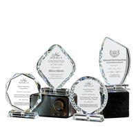 Cadeau de récompense de décoration de trophée en cristal lumineux personnalisé créatif haut de gamme et élégant nouvellement conçu