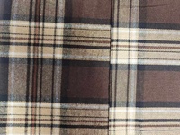 Tela a cuadros teñida con hilo T/C 21S de tacto suave, 150GSM, cepillada por una cara, para sobrecamisas y bolsos de otoño/invierno
