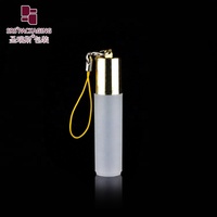 Emballage cosmétique de maquillage 5ml Roller Ball Roll on Lip Oil Bottle With Hook Cap
