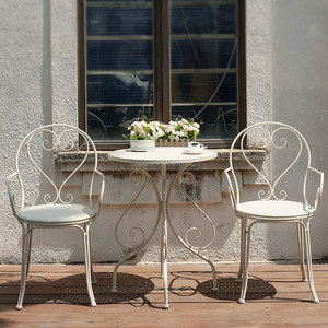 Ensemble bistrot Jaguar vert clair en fer forgé, fauteuils pliables et empilables, imperméables, écologiques, perforés, pour hôtel - Product Image 6