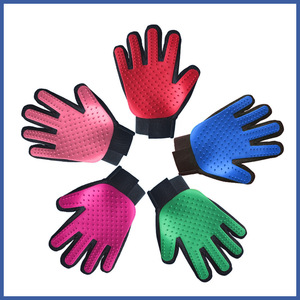 Gants de massage pour animaux de compagnie Happy Baby, bleu et rouge, pour chats et chiens, gants de toilettage pour l'élimination des poils avec design de peigne en arc - Product Image 5
