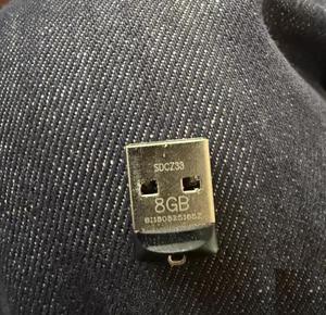 Clé USB Sandisk <span class=keywords><strong>SDCZ33</strong></span> - Product Image 1