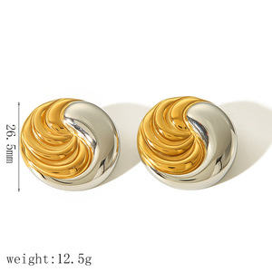 ต่างหูสตั๊ดสแตนเลสทรงเรขาคณิตสำหรับผู้หญิง ชุบทอง 18k ต่างหูไทเทเนียมสตีลทันสมัยทรงวงกลม - Product Image 4