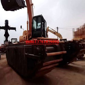 Utilisé Caterpillar 320c Excavatrice amphibie avec bras à longue portée pour les caractéristiques de prévention des inondations - Product Image 4