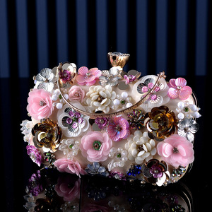 Sac à main glamour haut de gamme pour femme, polyvalent et tendance, avec chaîne en forme de fleur, idéal pour les soirées en boîte de nuit, pochette florale pour la soirée - Product Image 3