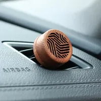 Diffuseur d'huiles essentielles pour grille d'aération de voiture, écologique et circulaire, en alliage de zinc et bois massif, à évaporation naturelle