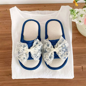 XXT OEM personnalisé respirant coton lin pantoufles doux intérieur maison chaussures antidérapant femmes dentelle arc maison diapositives - Product Image 2
