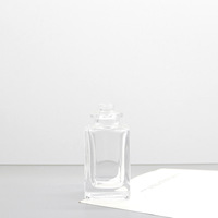 Flacon carré en verre transparent de 30 ml avec bouchon pour recharge de parfum et vaporisateur cosmétique, flacons d'huile essentielle en emballage boîte
