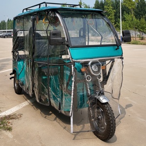 Rickshaw électrique avec toit transparent, banquette arrière, porte-bagages et rétroviseurs pour les trajets en zone rurale - Product Image 2