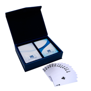 Naipes de póquer con logotipo personalizado <span class=keywords><strong>VIP</strong></span> para Casino impreso arte de madera 0,3mm 100% plástico resistente al agua con caja de papel para eventos familiares - Product Image 3