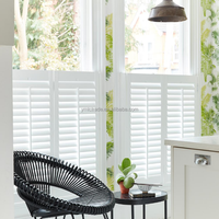 Persienne personnalisée de 89mm à tige inclinable cachée Volets de café Volets de fenêtre en PVC Style durable Volet de plantation