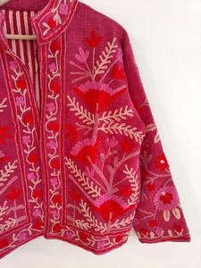 Blouson d'hiver réversible à motif floral brodé, écologique, avec extérieur 100% coton et rembourrage 100% coton - Product Image 2