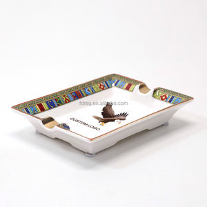 Tamaño personalizado Logo Diseño Rectángulo de lujo Lámina de oro Dos ranuras Porcelana Cerámica Cigarro Cenicero - Product Image 5