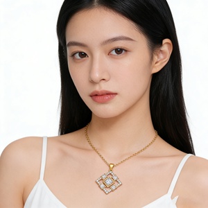 สร้อยคอจี้ทรงเรขาคณิตประดับเพชรซิร์โคเนียเกรด AAA ชุบทอง 18K จาก Hengdian Jewelry Collares Moda Mayorista - Product Image 2
