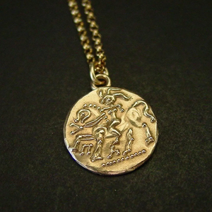 Collier en acier inoxydable avec pièce celtique Rhiannon, plaqué or 18 carats, pendentif <span class=keywords><strong>déesse</strong></span> <span class=keywords><strong>Epona</strong></span>, étanche, hypoallergénique, cadeau de bijoux - Product Image 2