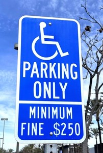 <span class=keywords><strong>Señal</strong></span> de Alta Visibilidad para Estacionamiento Exclusivo para Personas con Discapacidad, <span class=keywords><strong>Señal</strong></span> de Advertencia Reflectante de Aluminio para Estacionamiento Accesible - Product Image 2