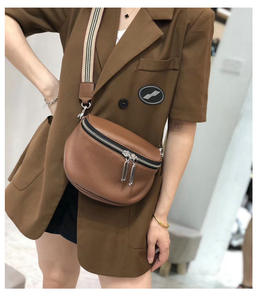 Sac <span class=keywords><strong>banane</strong></span> de <span class=keywords><strong>luxe</strong></span> pour <span class=keywords><strong>femme</strong></span>, vente en gros du fabricant, sac <span class=keywords><strong>banane</strong></span> tendance en cuir PU, sac bandoulière pour <span class=keywords><strong>femme</strong></span> - Product Image 2