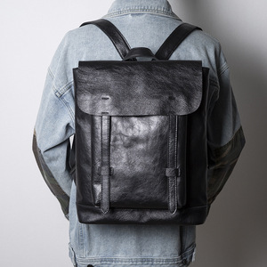 Sac à dos en cuir véritable pour hommes, style rétro, couleur unie, noir, 20L, extensible, étanche, sac de voyage décontracté - Product Image 1