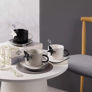 Solhui Ins nórdico lindo mariposa cerámica taza de café y platillo <span class=keywords><strong>ste</strong></span> exquisito juego de tazas de té de la tarde - Product Image 1