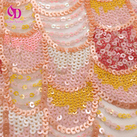 Tissu en maille respirante brodé de sequins colorés de haute qualité, 3 mm, sequins superposés étincelants, idéal pour la confection de vêtements tendance
