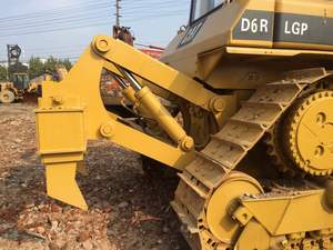 Bulldozer sur chenilles Caterpillar D6R d'occasion, modèle 2023, haute performance, moteur 140 CV, capacité de bulldozing de 4 m³ - Product Image 2