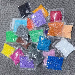 Juego de Cuentas de Resina para Manualidades con 24 Colores de Cuentas Termofusibles, Ideal para Proyectos de Arte Creativo y Decoración del Hogar - Product Image 3