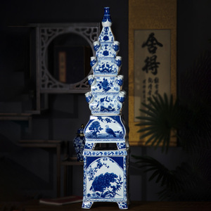 Vase décoratif en céramique de style pagode chinoise traditionnelle, en porcelaine fonctionnelle avec un design élégant, moule décoratif de style pagode - Product Image 1