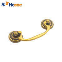 Hoone maniglie per mobili di lusso all'ingrosso oro lucido Vintage assemblare maniglie per armadi da cucina