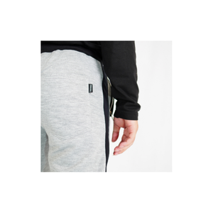 Pantalon de jogging Okechuku Kurt avec tissu éponge pour bébé conçu pour le confort et la mode pour les hommes et les femmes - Product Image 5