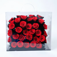 Boîte carrée en acrylique pour fleurs éternelles, rose stabilisée faite à la main, design élégant et romantique pour jardin suspendu, respectueux de l'environnement