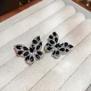 Pendientes de Mariposa E2485 con Cristales Negros de Corte Marquesa y Aleación de Rhinestone, Joyería de Moda para Mujer - Product Image 6