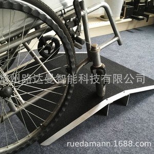 Ludaman <b>Portable</b> Aluminum Alloy Threshold Ramp 70cm Width Non-Slip Durable Mobile <b>Step</b> Ramp For Wheelchair Access - Product Image 3