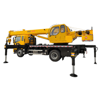 Petits manipulateurs de grue montés par camion hydraulique de seau de 6 tonnes avec le bon service