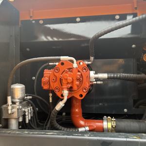 Excavadora de cadenas grande Hyundai 305LC-9T de segunda mano, excavadora usada de 30 toneladas, excavadora hidráulica Hyundai 305 305-9t en venta - Product Image 6