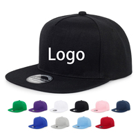 Casquette à visière plate de style américain avec logo personnalisé brodé, tendance et polyvalente, casquette de baseball à cinq panneaux à visière plate