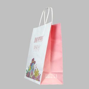 ถุงกระดาษคราฟท์สีน้ำตาลขาวรีไซเคิลสำหรับบรรจุภัณฑ์อาหารและช้อปปิ้ง พิมพ์โลโก้ตามสั่ง พร้อมหูหิ้วและโลโก้ของคุณเอง - Product Image 5