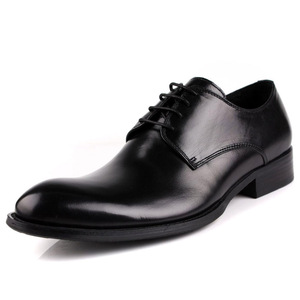 Tenue d'homme élégante et luxueuse de style britannique avec des chaussures à lacets en cuir véritable pour l'automne - Product Image 3