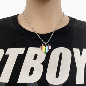 สร้อยคอจี้สแตนเลสเคลือบสีรุ้ง เครื่องประดับจี้รุ้งสำหรับชาวเกย์ - Product Image 3