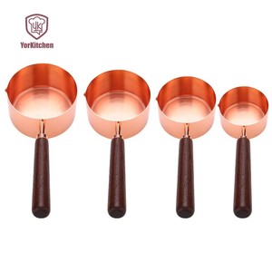 Juego <span class=keywords><strong>de</strong></span> 4 Tazas Medidoras <span class=keywords><strong>de</strong></span> Acero Inoxidable con Baño <span class=keywords><strong>de</strong></span> Oro Rosa y Cobre, con Mango <span class=keywords><strong>de</strong></span> Nogal, un Éxito <span class=keywords><strong>de</strong></span> Ventas para su Cocina. - Product Image 4