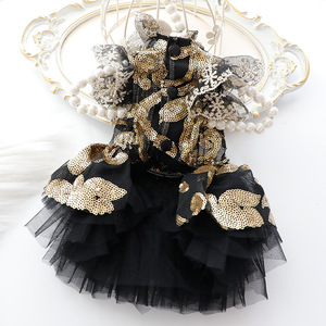 Robe pour chien en sequins noir et or avec nœud, jupe en tulle, costume de princesse pour animaux de compagnie, toutes saisons, polyester, fabriqué au Jiangsu - Product Image 4
