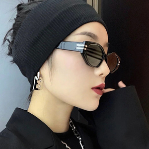One Dollar Cheap <strong>Bulk</strong> Wholesale Style Women Men Plastic Rectangle Gafas Promotion <strong>Sunglasses</strong> - Product Image 2