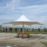 Parasol géant à structure membranaire 850 GSM en PVC pour terrasse extérieure, hôtel, villa, plage, parking