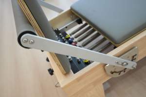 سرير بيلاتس ريفورمر احترافي للجسم بسعر الجملة من المصنع - Product Image 5