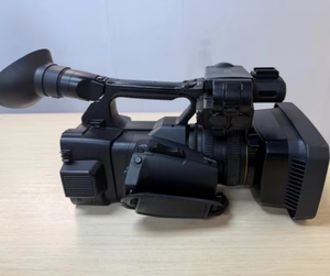 Caméra professionnelle d'occasion FDR-AX1E avec objectif zoom optique 20x - Product Image 2