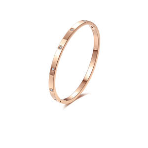 Venta caliente japonesa y coreana 18K oro rosa titanio acero pulsera mujer Amor mismo <span class=keywords><strong>estilo</strong></span> pareja Ginny estrecho clásico Brac - Product Image 3