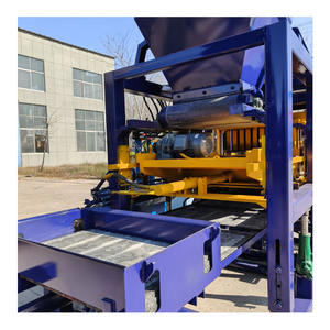 स्वचालित QT4-15S कंक्रीट ब्लॉक बनाने वाली मशीन खोखली और सीमेंट ईंट कच्चे माल के लिए इंटरलॉक ब्लॉक निर्माता - Product Image 3