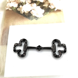 حذاء حريمي ذو قوس أسود مزين بأحذية زفاف معدنية أنيقة مزينة بإبزيم - Product Image 6