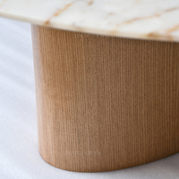 Table basse ronde moderne de luxe en marbre Calacatta Viola avec base en bois naturel en arc pour villa, salon, hall d'hôtel