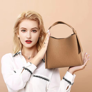 A-103 grande capacité panier de nourriture Polyester mode haut de gamme fermeture éclair peau de vache en cuir véritable femmes sac à bandoulière - Product Image 1